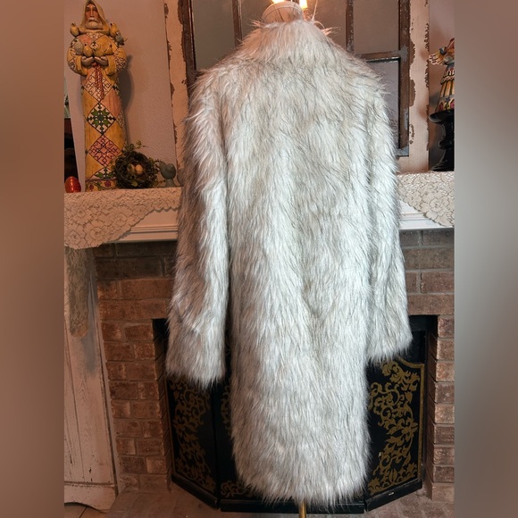 NWT AIXIRUI - Women’s L Elegant Faux Fur Trench Coat Gray - Picture 4 of 8